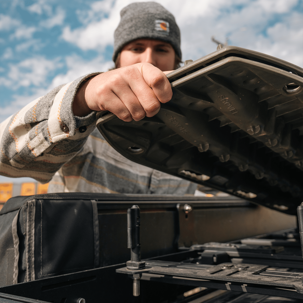 Cali Raised LED Mounting Brackets Roof Rack Traction Board Mount