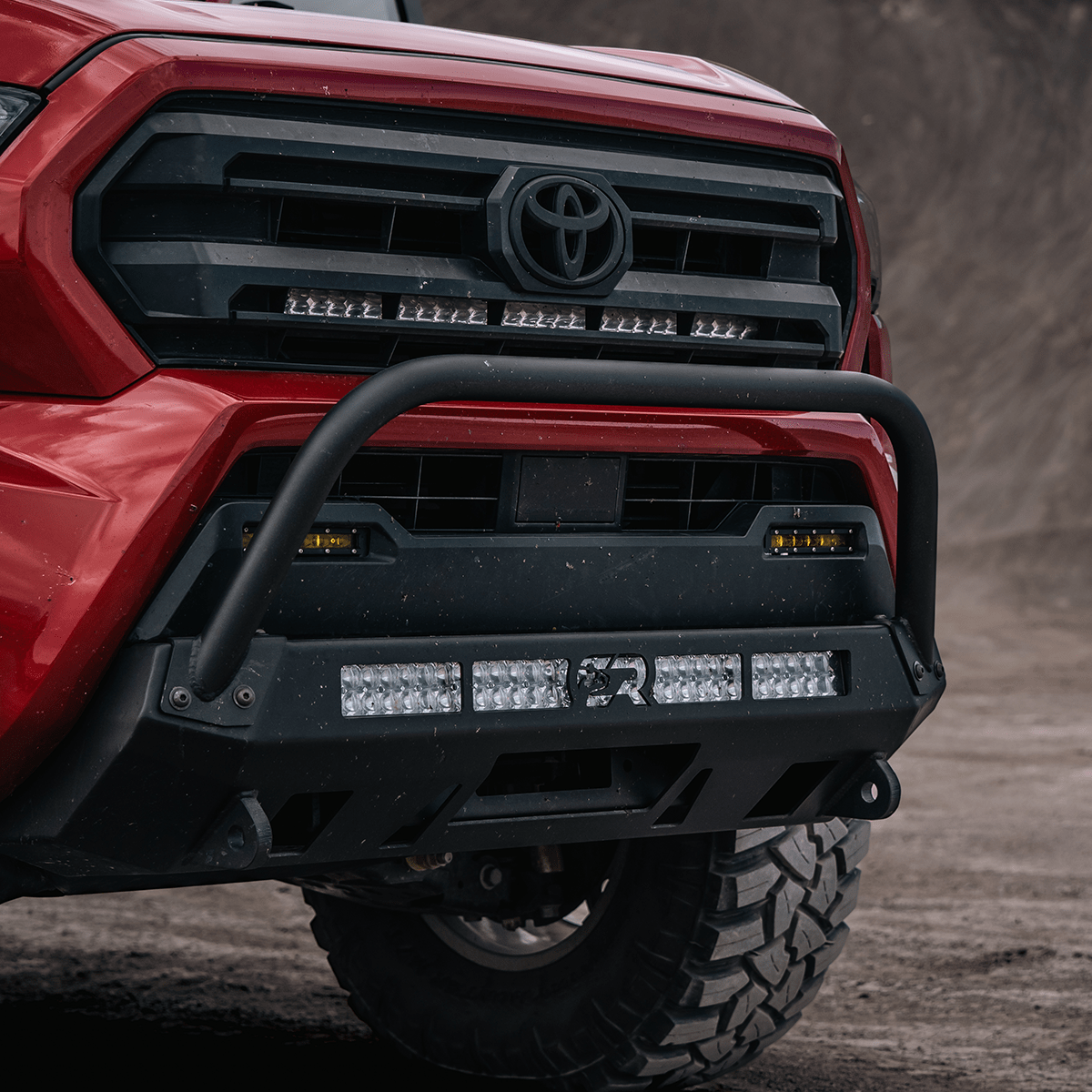 Cali Raised LED Rock Sliders/Armor Stealth Bumper For 2024+ Tacoma