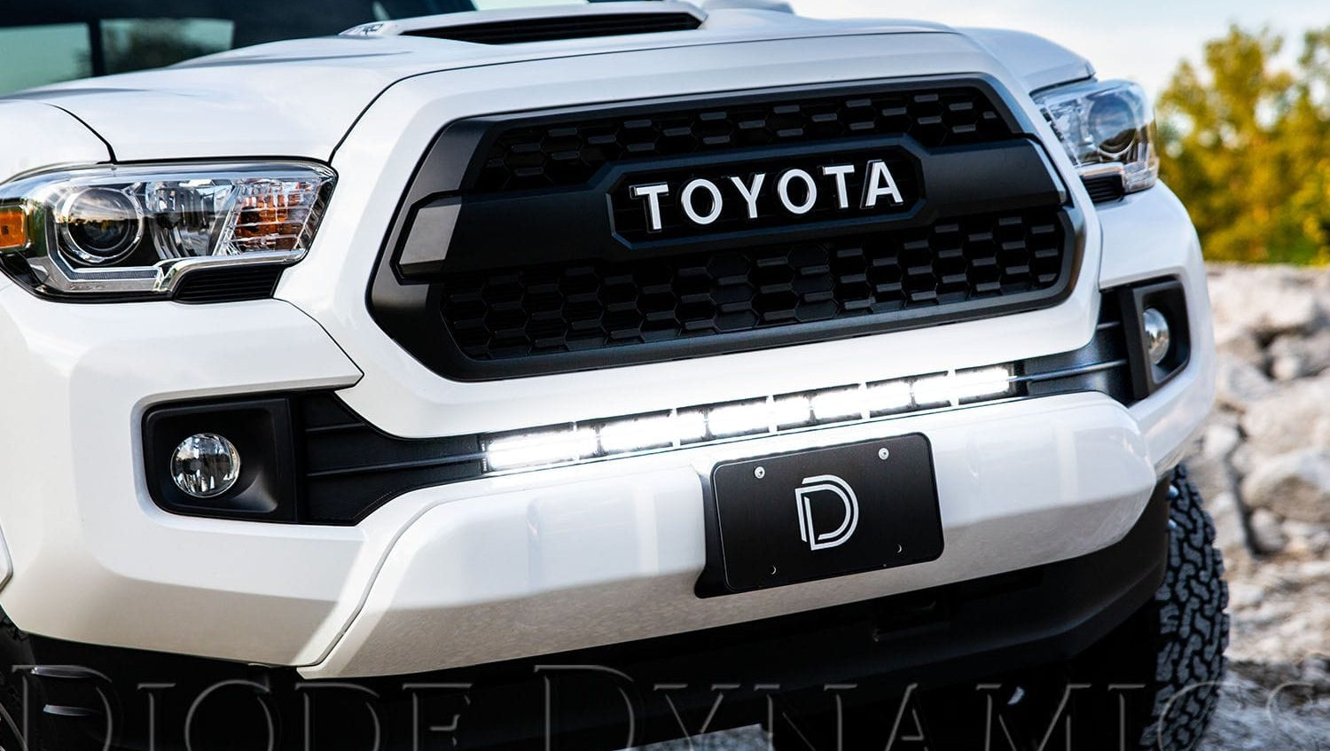 Diode Dynamics 2016-2023 Toyota Tacoma Stealth Light Bar Kit