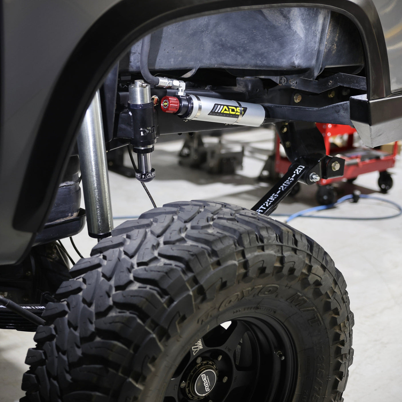 DRT Fabrication Shock Relocation / Toyota Tacoma / 2nd & 3rd Gen / 2005-2016