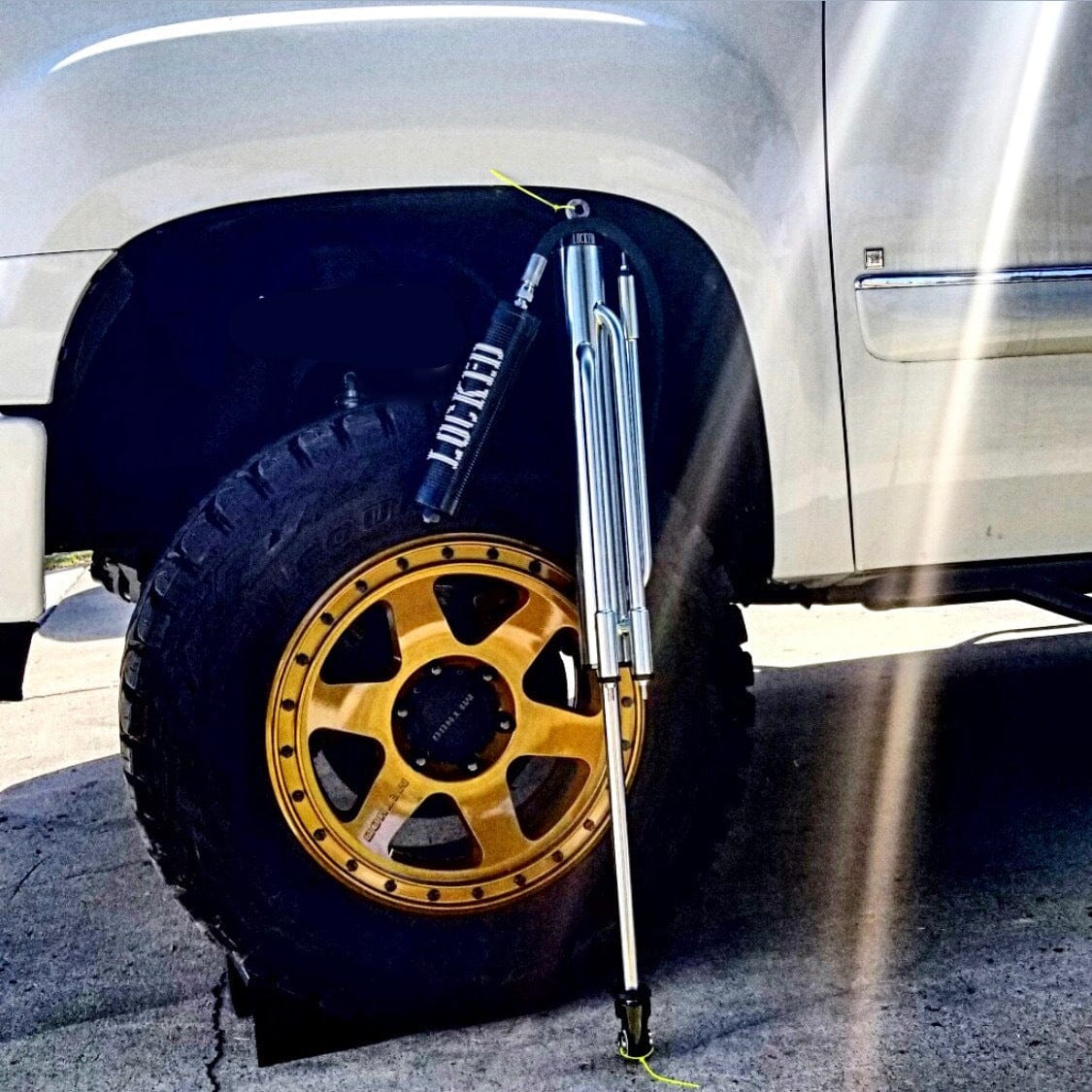 Locked Offroad Shocks Bypasses 2.5" Bypass