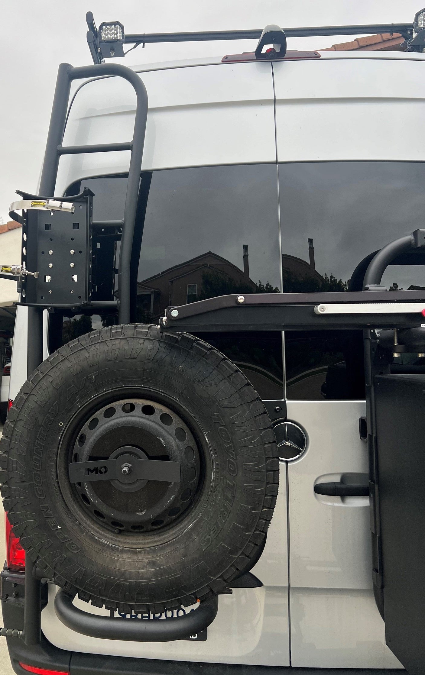 Power Tank Bracket Ladder Cross-Bar Mount for Propane and CO2 Power Tanks