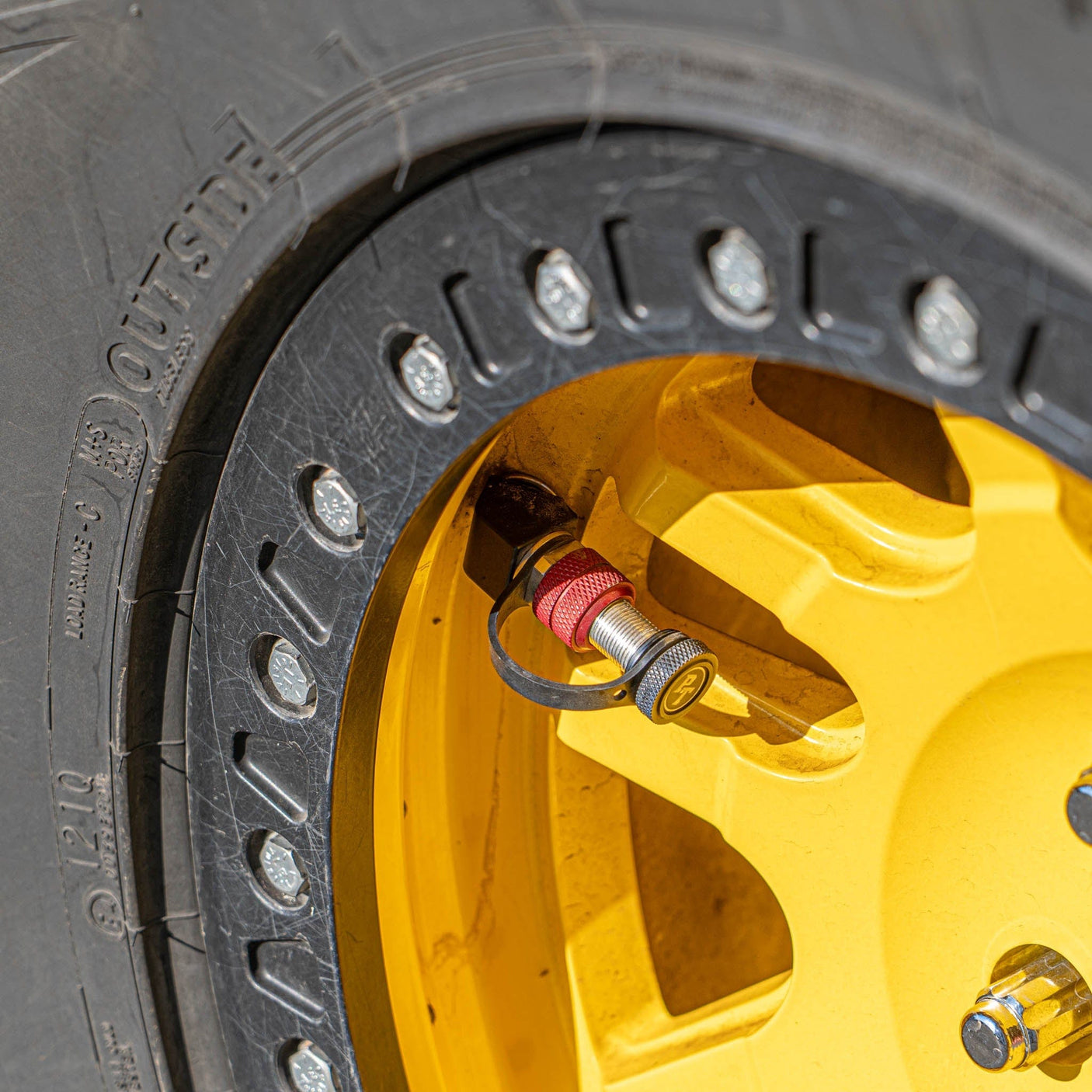 Power Tank Monster Valves Monster Valve Primary - Standard Valve Stem Mount - 5 pack with Ventoso RED Tire Inflator Gauge