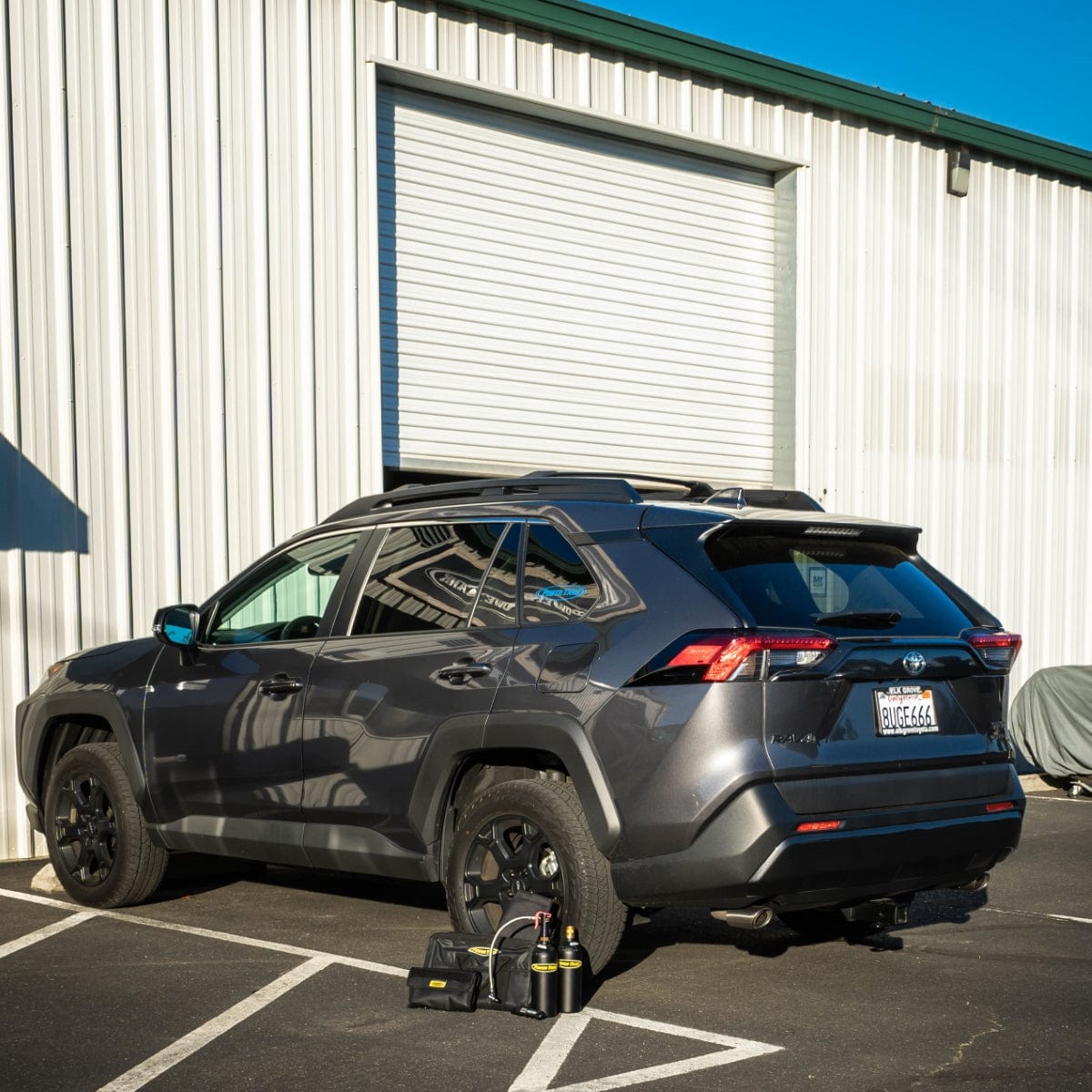 Power Tank Power Shot Crossover Tire Air-Up and Repair Kit with Mini Power Tank CO2 Air Source