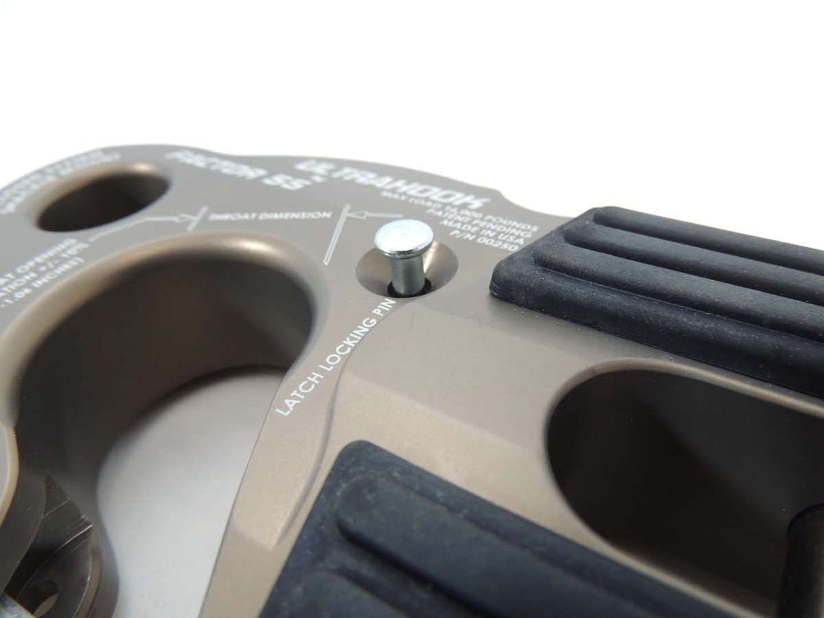 TacomaForce Winch Hook UltraHook Winch Hook W/Shackle Mount Red Factor 55