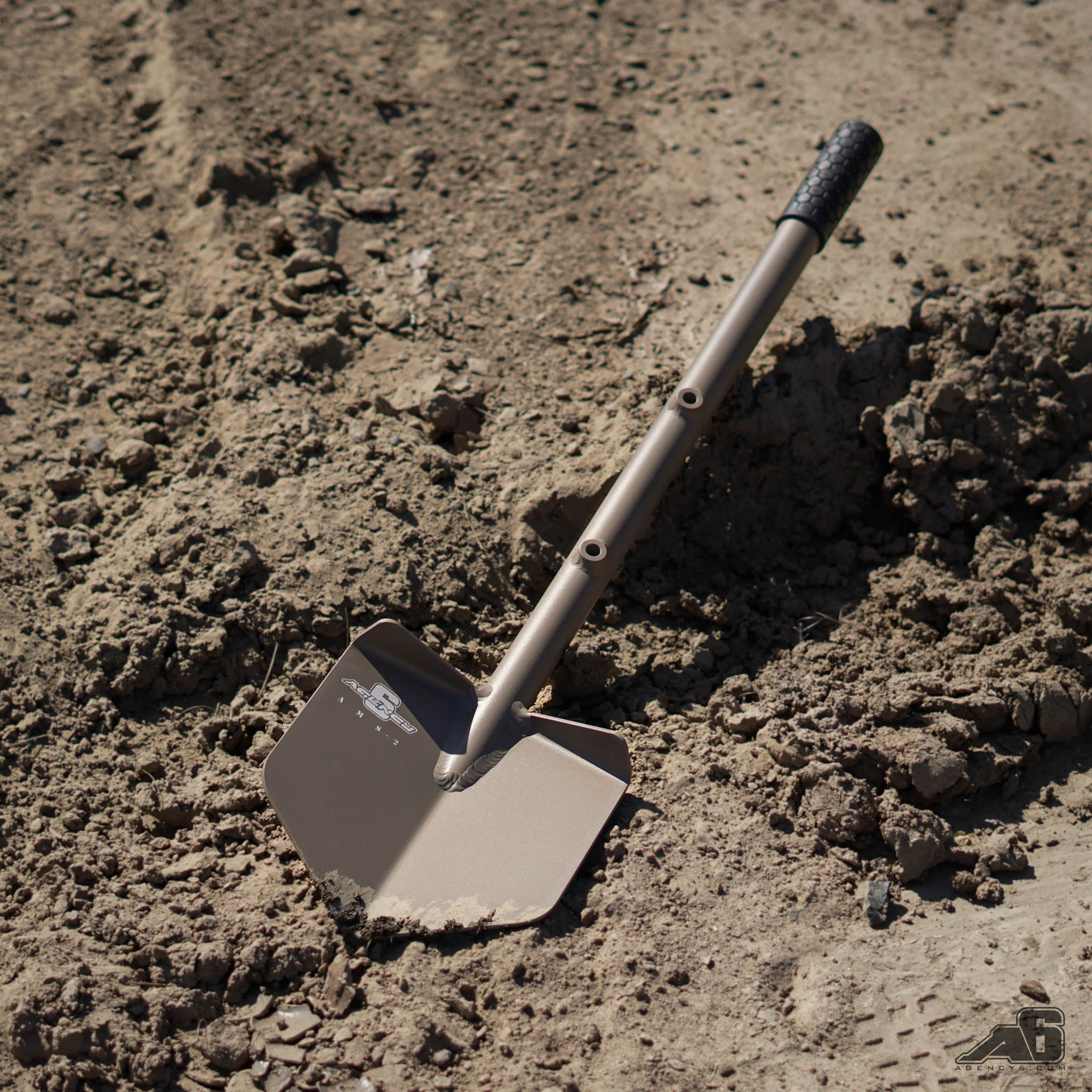 Agency6.com Off Road Adventure Agency 6™ Long Shovel - Powder Coat FLAT DARK EARTH (FDE)