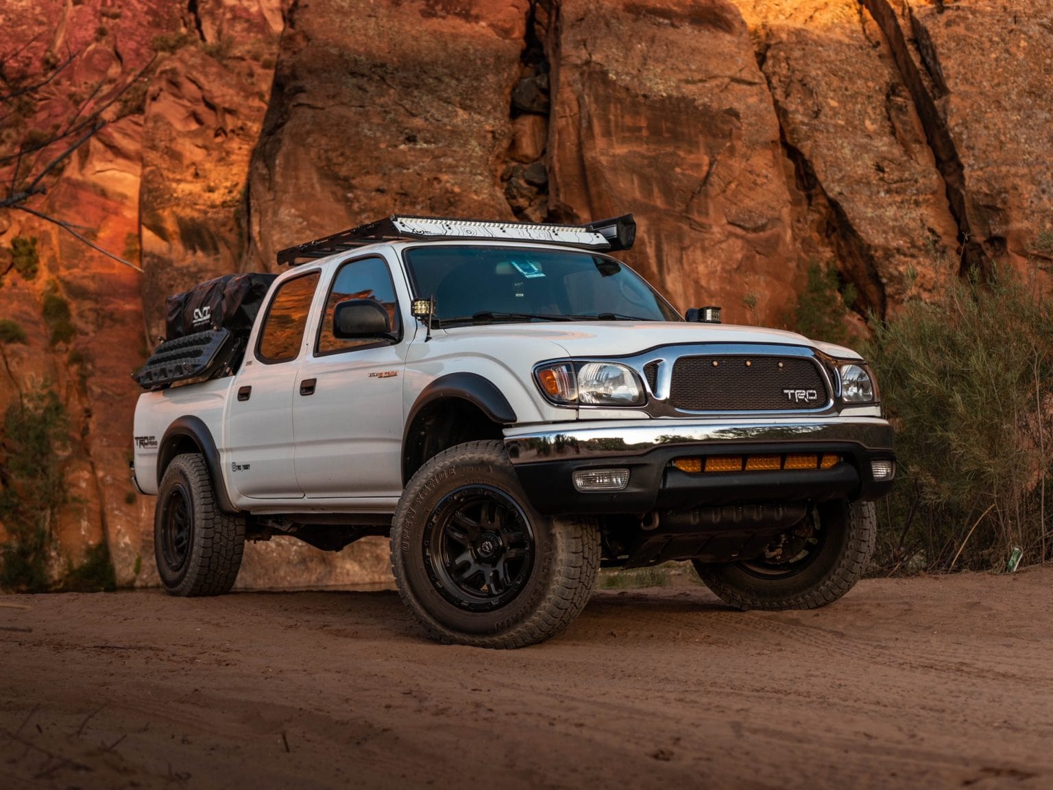 CBI/Prinsu TOYOTA TACOMA PRINSU DOUBLE CAB CAB RACK | 1995-2004